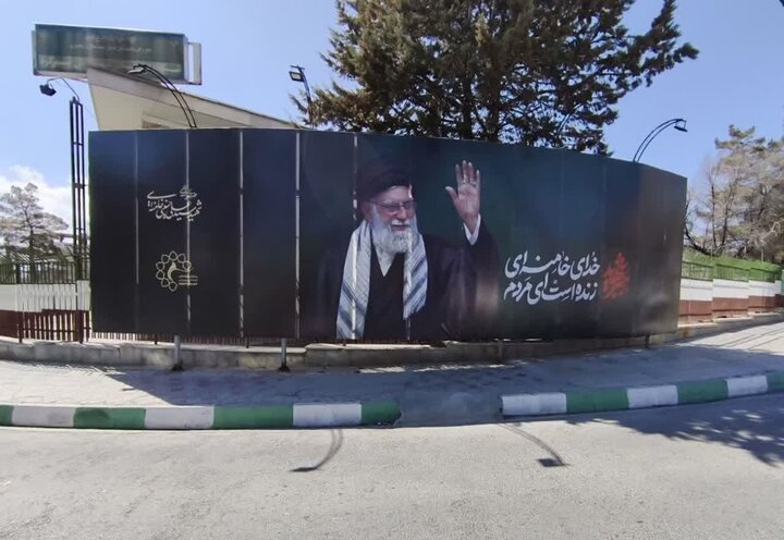شهرکرد، سیاه‌پوش رهبر شهید شد