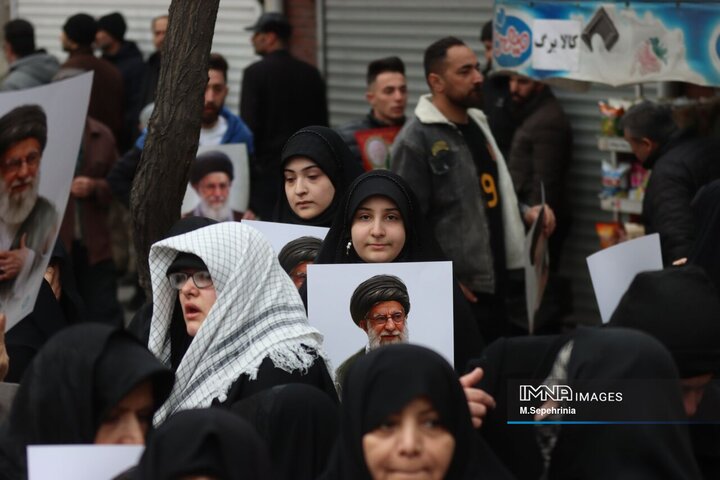 اجتماع عظیم مردمی و هیئات حسینی بمناسبت شهادت رهبر انقلاب در تبریز