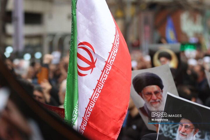 اجتماع عظیم مردمی و هیئات حسینی بمناسبت شهادت رهبر انقلاب در تبریز