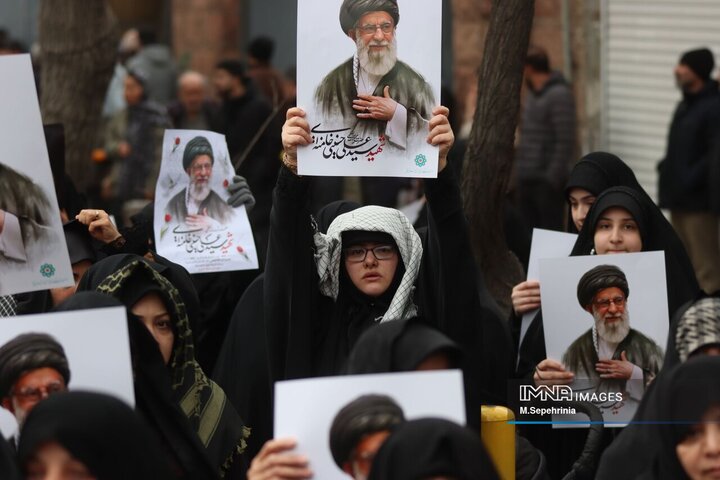 اجتماع عظیم مردمی و هیئات حسینی بمناسبت شهادت رهبر انقلاب در تبریز
