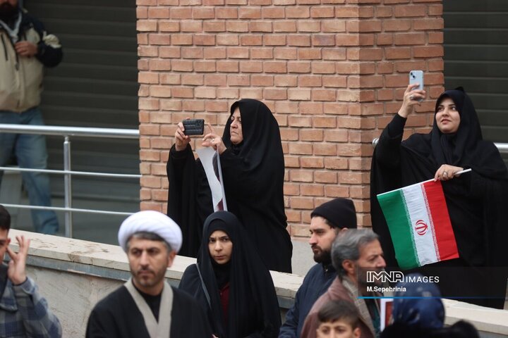 اجتماع عظیم مردمی و هیئات حسینی بمناسبت شهادت رهبر انقلاب در تبریز
