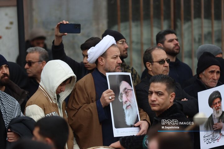اجتماع عظیم مردمی و هیئات حسینی بمناسبت شهادت رهبر انقلاب در تبریز
