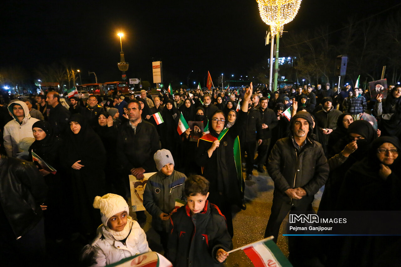 نسلها، متحد و یکصدا برای ایران