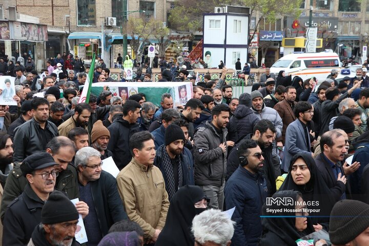 تشييع پیکر هشت شهید اقتدار ایران در مشهد