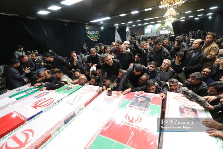 تشييع پیکر هشت شهید اقتدار ایران در مشهد