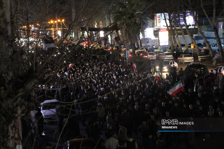 فریاد خشم مردم آمل در عزای رهبر شهید انقلاب