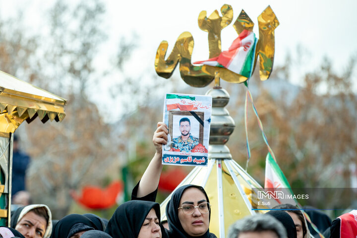 تشییع پیکر مطهر شهید اقتدار در اراک