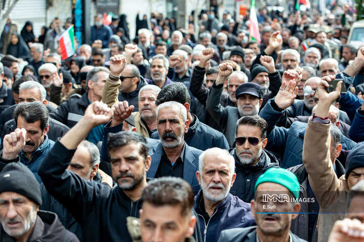 تشییع پیکر مطهر شهید اقتدار در اراک