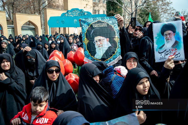 تشییع پیکر مطهر شهید اقتدار در اراک