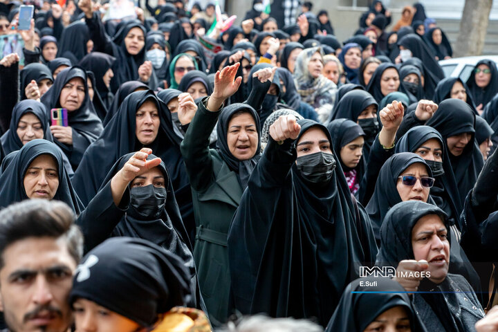تشییع پیکر مطهر شهید اقتدار در اراک