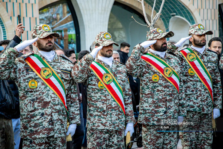 تشییع پیکر مطهر شهید اقتدار در اراک
