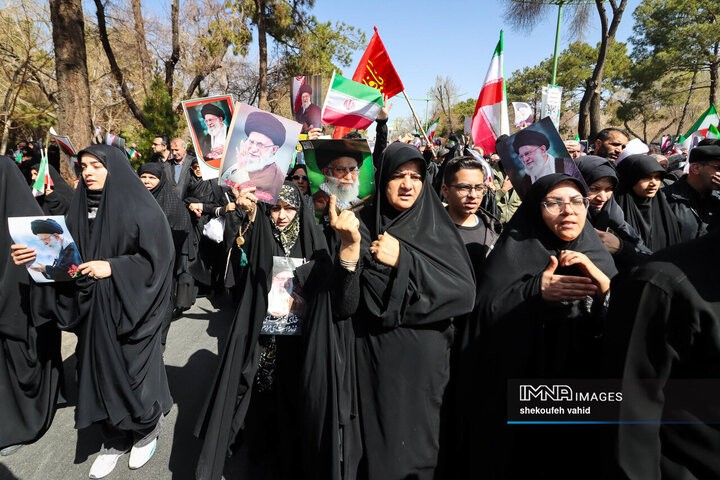 تشییع شهدای جنگ آمریکایی صهیونی در اصفهان - 3