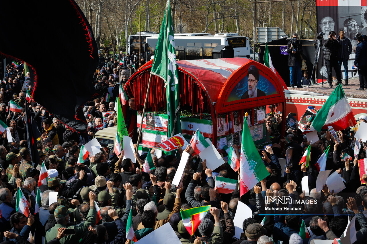 بدرقه باشکوه فرزندان ایران در نصفجهان