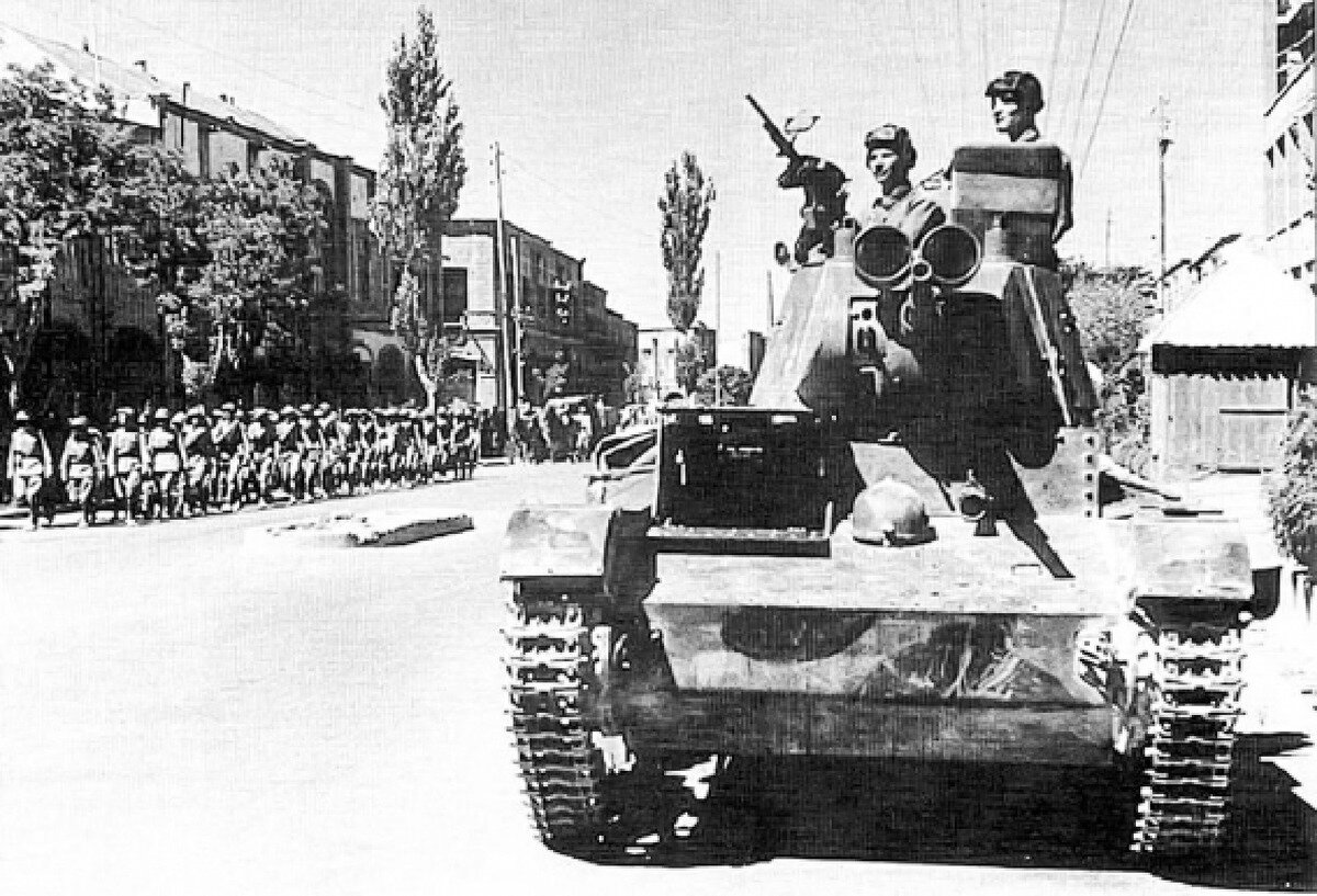 تاریخ دوباره تکرار نمی‌شود!