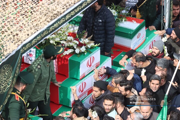 تشییع 11شهید اقتدار جنگ در تبریز