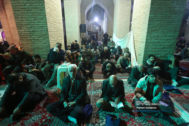 دعای پرفیض ابوحمزه در مسجد جامع اصفهان