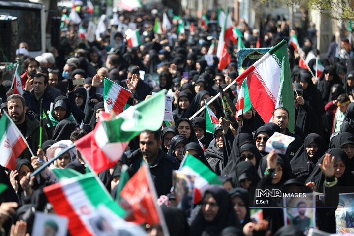 مراسم تشییع پیکر مطهر شهدای مدافع وطن در اراک