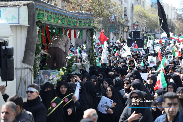 مراسم تشییع پیکر مطهر شهدای مدافع وطن در اراک