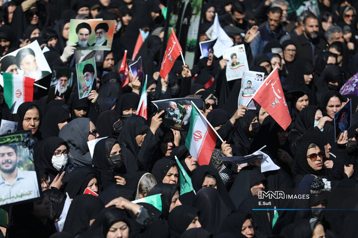 مراسم تشییع پیکر مطهر شهدای مدافع وطن در اراک