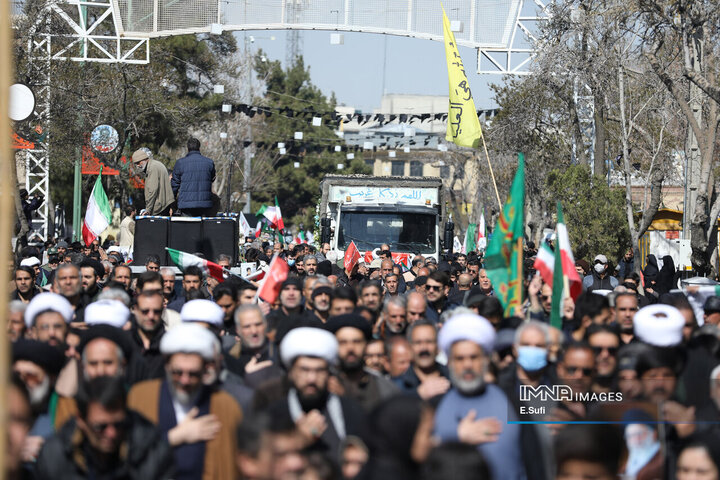 مراسم تشییع پیکر مطهر شهدای مدافع وطن در اراک