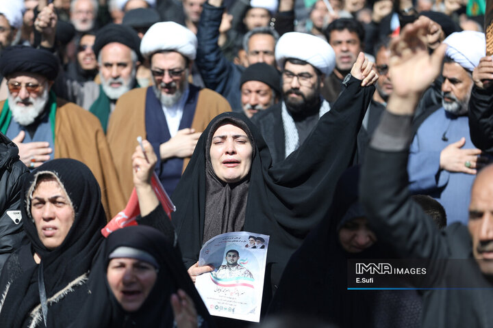 مراسم تشییع پیکر مطهر شهدای مدافع وطن در اراک
