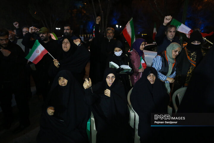 شب‌های سوگ و حماسه اصفهان؛ موکب «راویان میدان، اهالی رسانه»