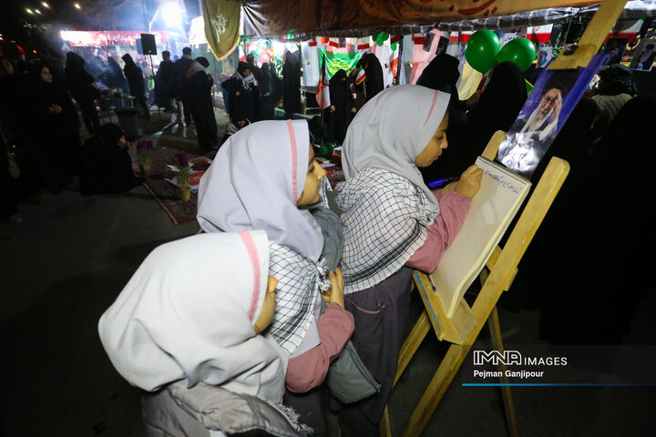 شب‌های سوگ و حماسه اصفهان؛ موکب «راویان میدان، اهالی رسانه»