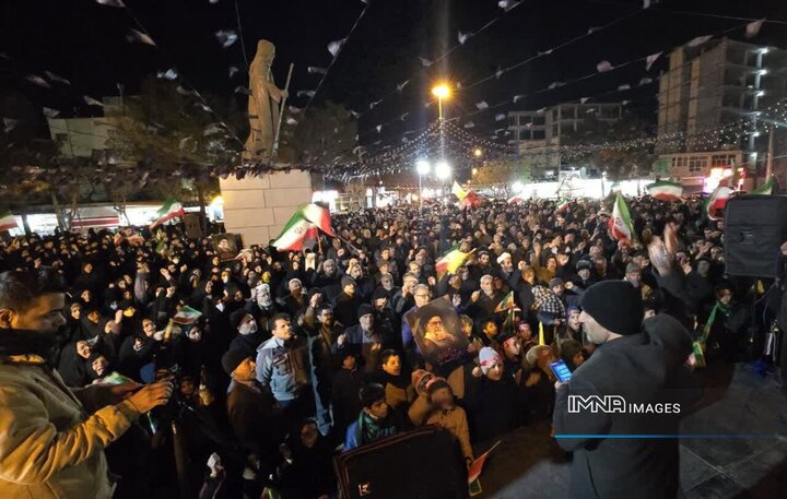 هفتمین شب بزرگداشت شهادت قائد امت امام خامنه‌ای در خوراسگان برگزار می‌شود