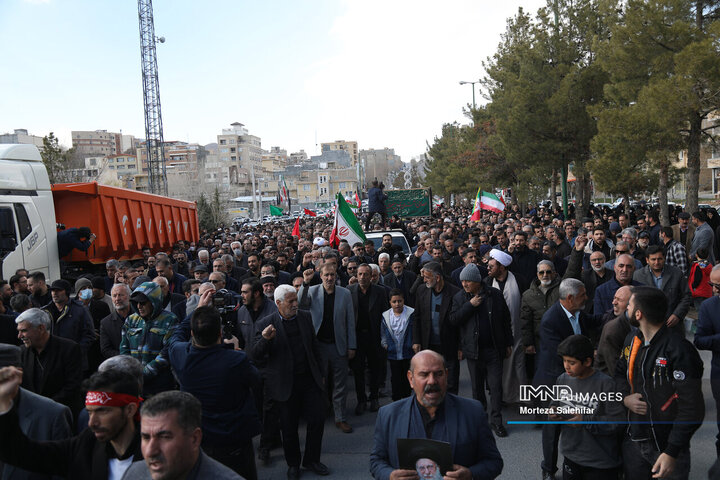 تشییع پیکر شهید «اردشیر رئیسی دهکردی» در شهرکرد