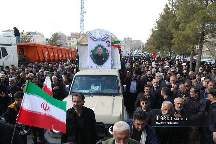 تشییع پیکر شهید «اردشیر رئیسی دهکردی» در شهرکرد