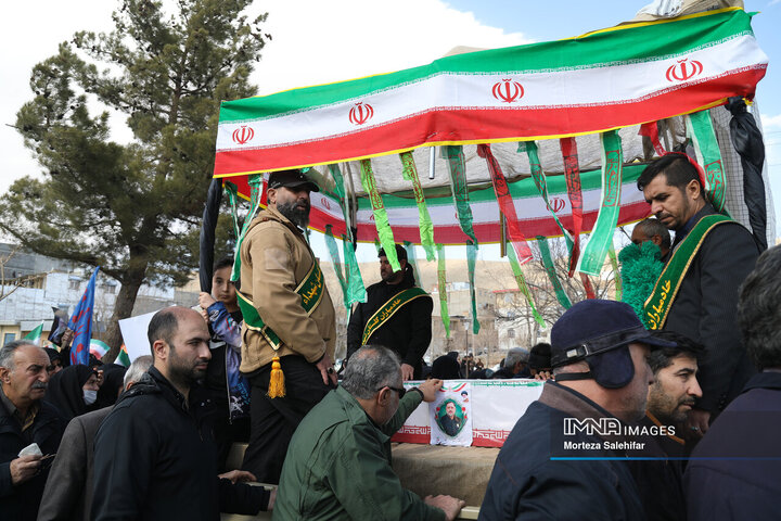 تشییع پیکر شهید «اردشیر رئیسی دهکردی» در شهرکرد