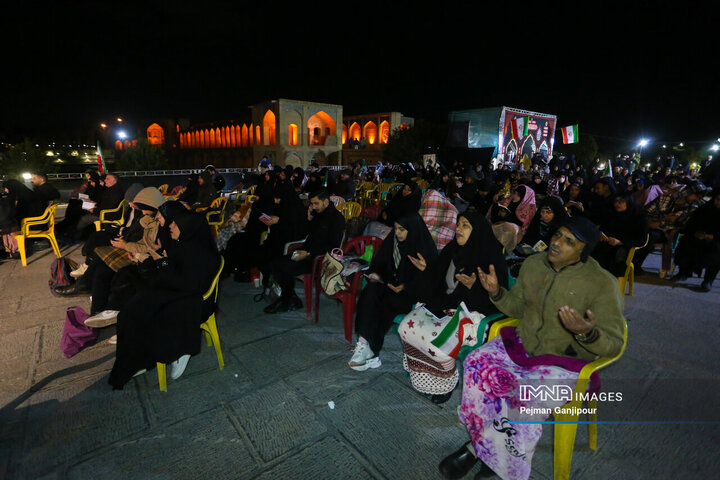 احیای شب نوزدهم ماه مبارک رمضان در میادین شهر اصفهان
