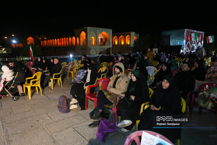 احیای شب نوزدهم ماه مبارک رمضان در میادین شهر اصفهان