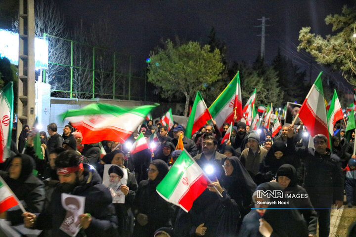 مراسم  احیای شب نوزدهم وعزای رهبر شهید در خیابان‌های کرمانشاه