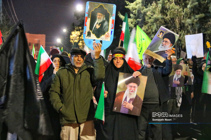مراسم  احیای شب نوزدهم وعزای رهبر شهید در خیابان‌های کرمانشاه