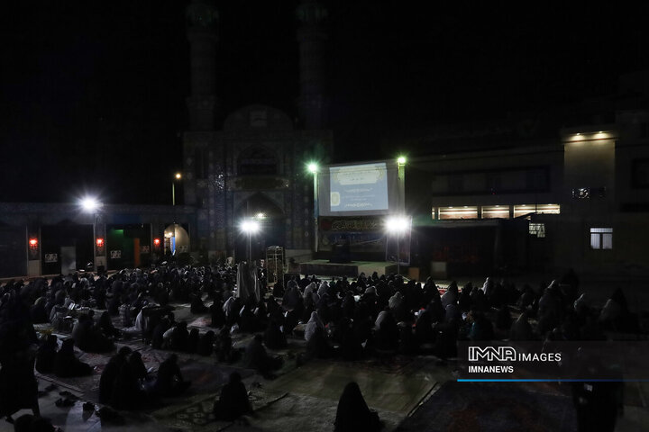 مراسم احیا نوزدهمین شب ماه مبارک رمضان در امام زاده سید مظفر بندرعباس
