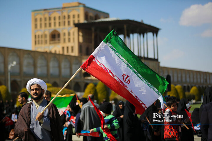 بیعت مردم اصفهان با آیت‌الله العظمی سید مجتبی خامنه‌ای