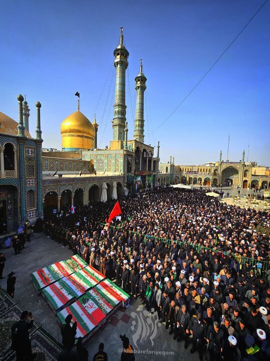 ۱۸ شهید جنگ رمضان در قم تشییع شدند+ فیلم