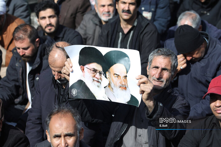 بیعت مردم اراک با آیت‌الله العظمی سید مجتبی خامنه‌ای