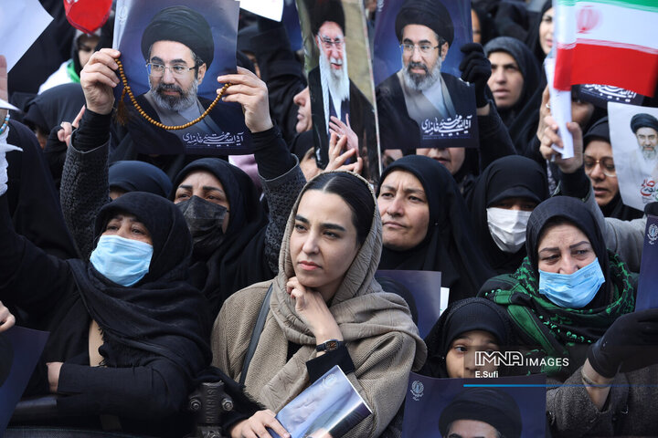 بیعت مردم اراک با آیت‌الله العظمی سید مجتبی خامنه‌ای