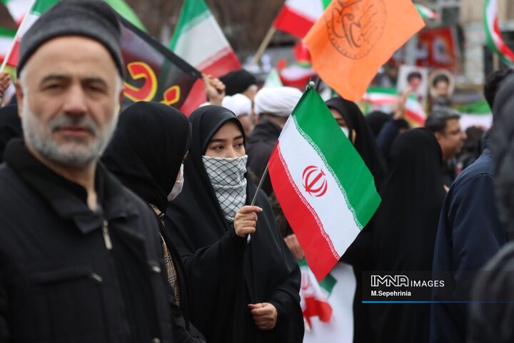 اجتماع عظیم بیعت مردم تبریز با آیت‌الله العظمی سید مجتبی خامنه‌ای رهبر انقلاب