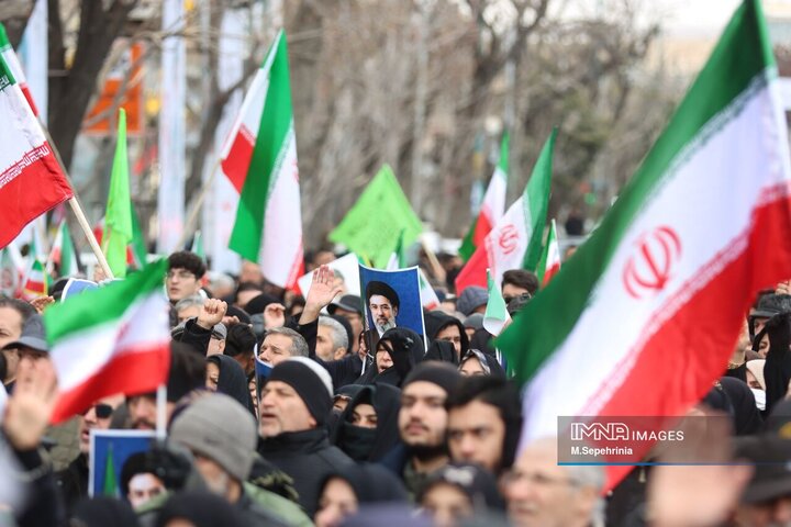 اجتماع عظیم بیعت مردم تبریز با آیت‌الله العظمی سید مجتبی خامنه‌ای رهبر انقلاب