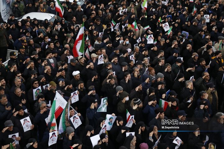 اجتماع عظیم بیعت مردم تبریز با آیت‌الله العظمی سید مجتبی خامنه‌ای رهبر انقلاب
