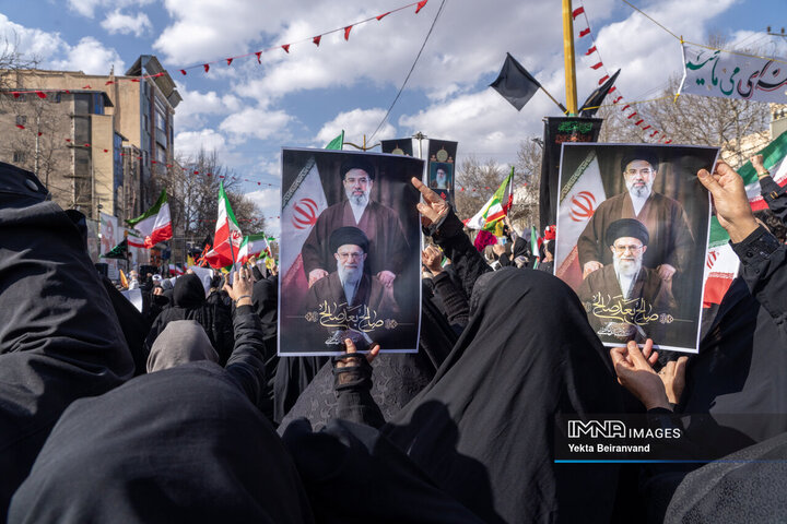 فیلم| سمیرمی‌ها با رهبر جدید بیعت کردند