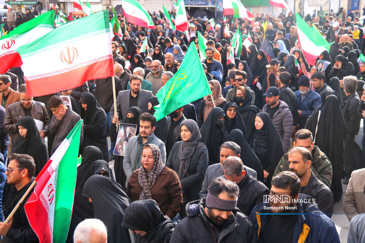 کرمانشاه در بیعت با رهبر انقلاب به پا خواست