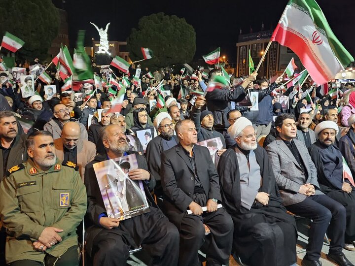 فیلم| بیعت کردستانی‌ها با رهبر سوم انقلاب اسلامی