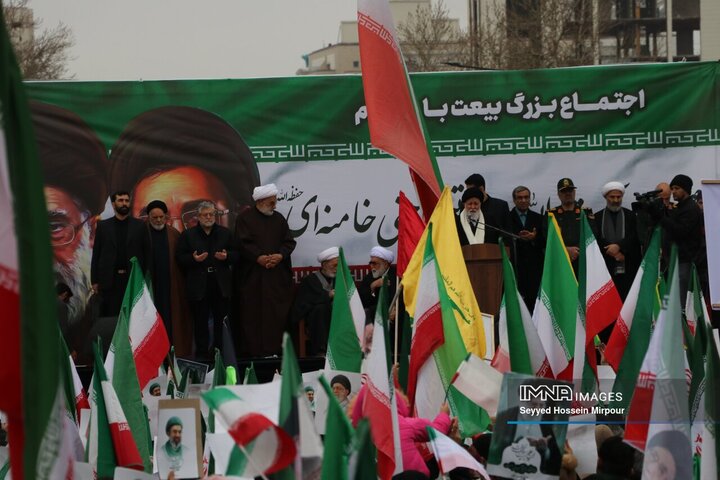 اجتماع سراسری میثاق با امام شهید امت و بیعت با رهبر سوم انقلاب در مشهد مقدس