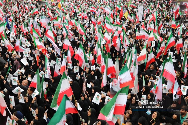 اجتماع سراسری میثاق با امام شهید امت و بیعت با رهبر سوم انقلاب در مشهد مقدس