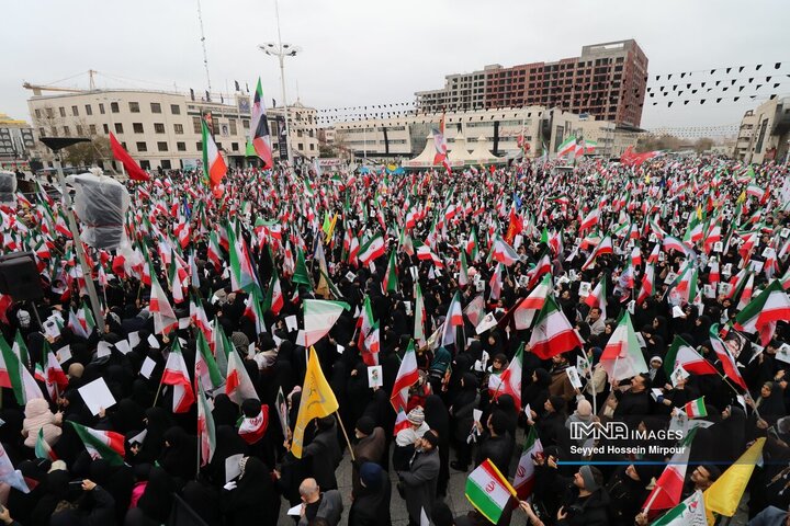 اجتماع سراسری میثاق با امام شهید امت و بیعت با رهبر سوم انقلاب در مشهد مقدس