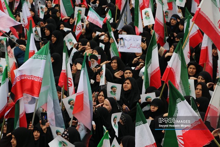 اجتماع سراسری میثاق با امام شهید امت و بیعت با رهبر سوم انقلاب در مشهد مقدس